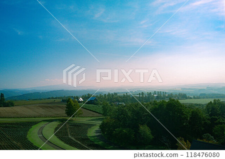 廣闊的田野和早晨 廣闊的田野和早晨 118476080