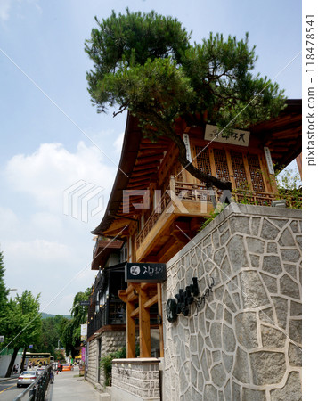 Seoul, Korea | Samcheong-dong 118478541