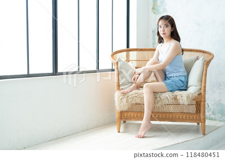 Young women body care beauty image 118480451