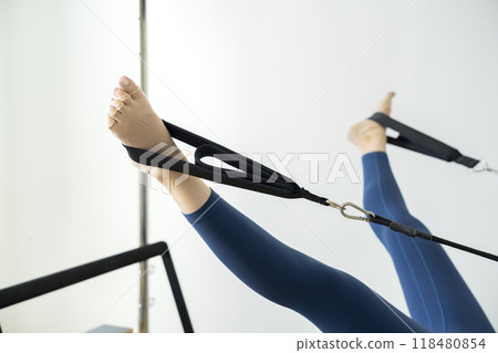 機器普拉提圖像 118480854