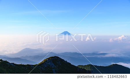 Blue skies and Mt. Fuji - A spectacular view from the sky (Mt. Kinpu view) Blue skies and Mt. Fuji - A spectacular view from the sky (Mt. Kinpu view) 118482663