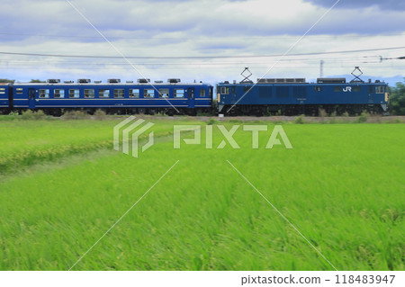 EL Gunma fin No. 9, pulled by EF64-1053, running at full speed on the Ryomo Line_Photographed on September 16, 2024 EL Gunma fin No. 9, pulled by EF64-1053, running at full speed on the Ryomo Line_Photographed on September 16, 2024 118483947