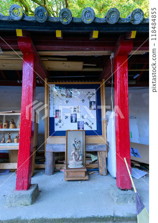 境內風景 歷史與奉獻碑 「茅草神社與寺院中唯一的國寶」 青井阿蘇神社(國寶)(人吉市) 境內風景 歷史與奉獻碑 「茅草神社與寺院中唯一的國寶」 青井阿蘇神社(國寶)(人吉市) 118484855