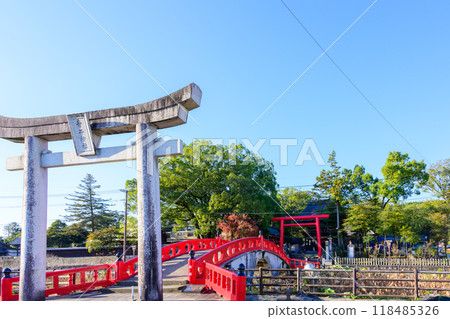 The Misogibashi Bridge and torii gates in front of the shrine "The only thatched temple or shrine structure designated as a national treasure" Aoi Aso Shrine (National Treasure) (Hitoyoshi City) 118485326