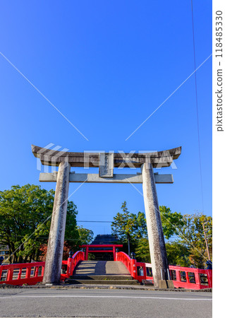 The Misogibashi Bridge and torii gates in front of the shrine "The only thatched temple or shrine structure designated as a national treasure" Aoi Aso Shrine (National Treasure) (Hitoyoshi City) 118485330