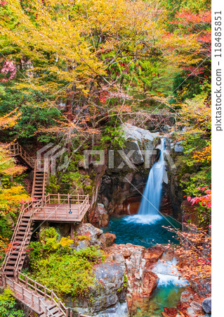 Yumori Valley (Autumn) Yumori Valley (Autumn) 118485851