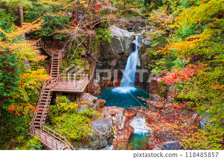 Yumori Valley (Autumn) Yumori Valley (Autumn) 118485857