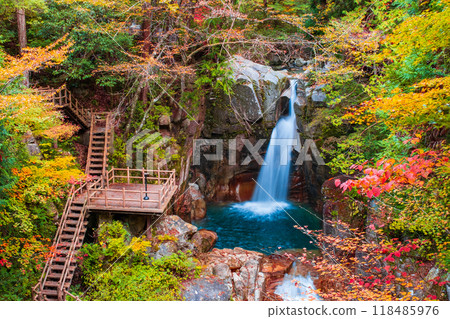 Yumori Valley (Autumn) 118485976