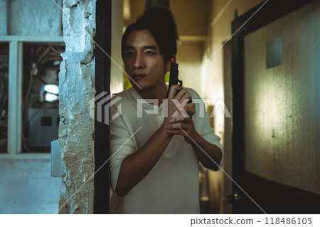 男性肖像』 118486105