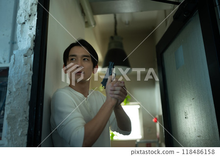 Male portrait　 118486158