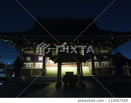 池上本門寺在晚上 池上本門寺在晚上 118487089
