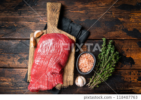 Alternative flank beef steak, raw meat. Wooden background. Top view 118487763