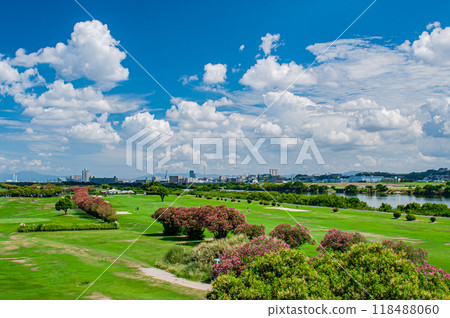 淀川右岸河床高爾夫球場風景 118488060