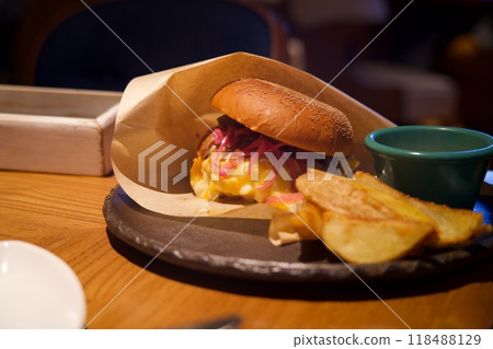 Hamburgers in Tokyo Hamburgers in Tokyo 118488129
