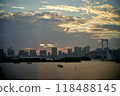 透過雲層看到彩虹橋 118488145