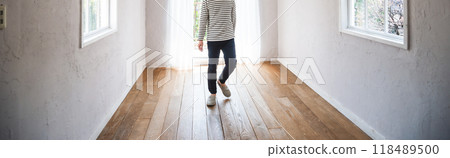 Bright room 118489500