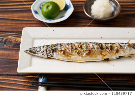 Salt-grilled saury Salt-grilled saury 118489717