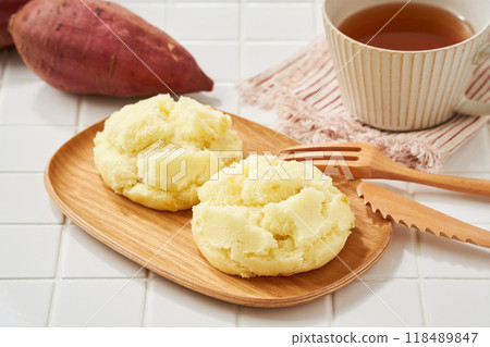 Sweet potato steamed bread Sweet potato steamed bread 118489847