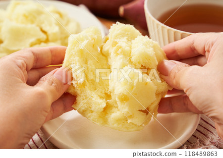 Sweet potato steamed bread Sweet potato steamed bread 118489863