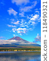 View of Mt. Fuji in early autumn from Lake Yamanaka 118490321