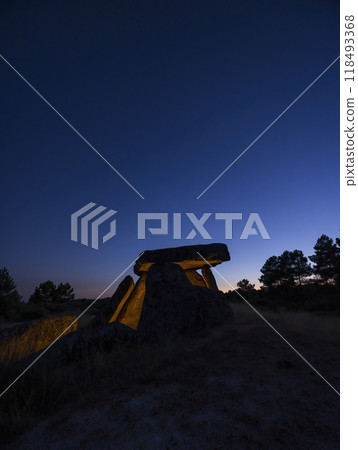 Dolmen Anta de Fonte Coberta near Alijo, Vila Cha, Portugal 118493368