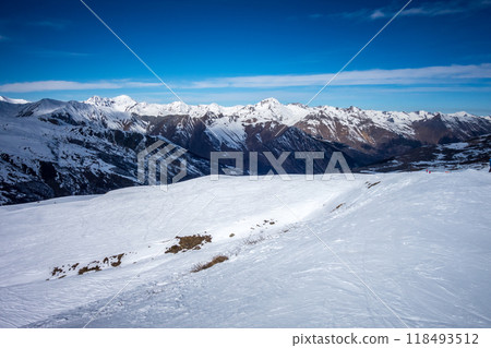 Ski slopes and mountains of Les Menuires in the french alps 118493512