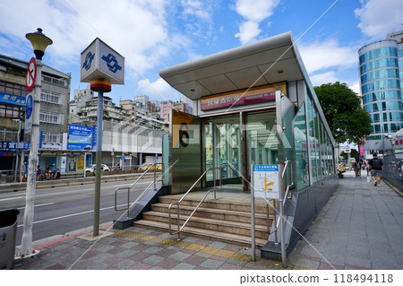 台北捷運/民權西路站（台灣台北市大同區） 118494118