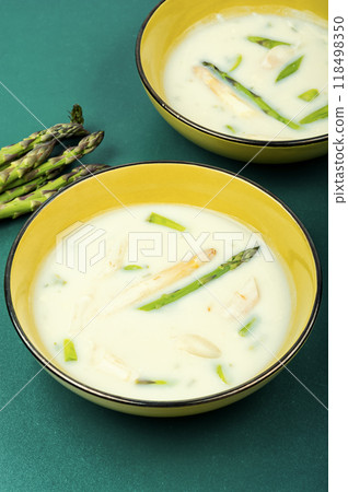 healthy asparagus soup. 118498350