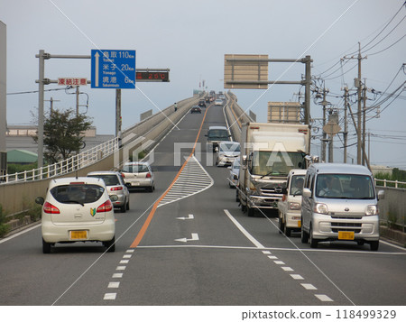 從松江市江島看到的江島大橋(測試坡道) 從松江市江島看到的江島大橋(測試坡道) 118499329