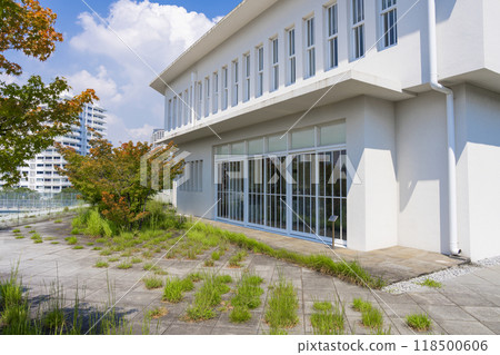 慶應義塾大學南樓屋頂露台 慶應義塾大學南樓屋頂露台 118500606