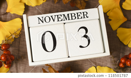 11 月 3 日文化日 11 月 3 日文化日 118501787