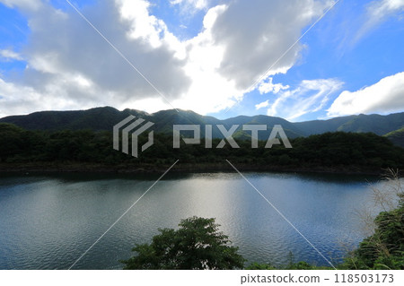 Lake Shoji, Fujikawaguchiko Town, Yamanashi Prefecture 118503173