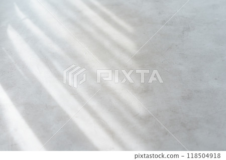 Light entering the living room 118504918