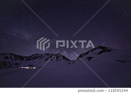 Snowy Murodo Plain and Stars① 118505244