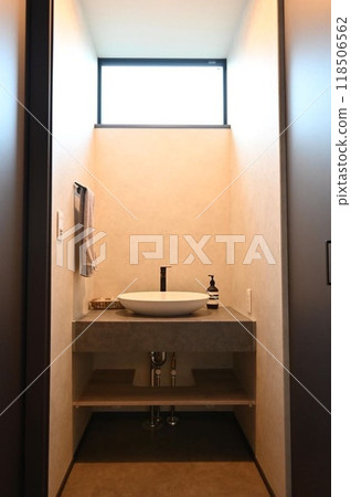 Newly constructed washbasin 118506562