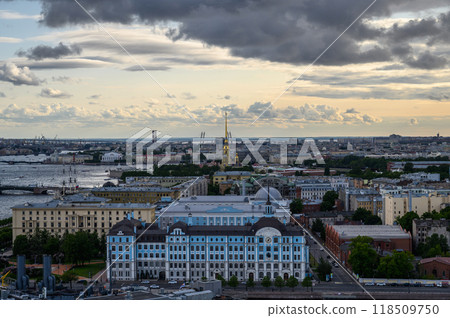 St. Petersburg from the roof, the Palace Bridge and the Neva River 118509750