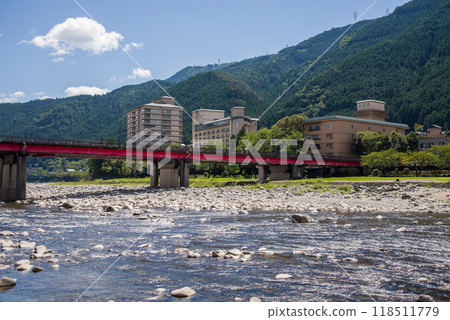 下呂溫泉飛驒川沿岸的風景（岐阜縣） 118511779