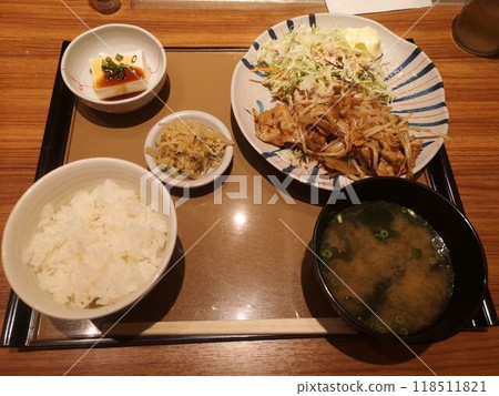 Ginger pork set meal at Yayoiken, a set meal chain Ginger pork set meal at Yayoiken, a set meal chain 118511821