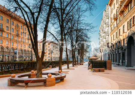 Minsk, Belarus. Didewalk on Lenin Street in spring 118512036