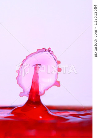 Collision of water droplets 118512584