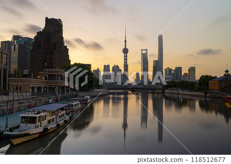 清晨的上海 清晨的上海 118512677