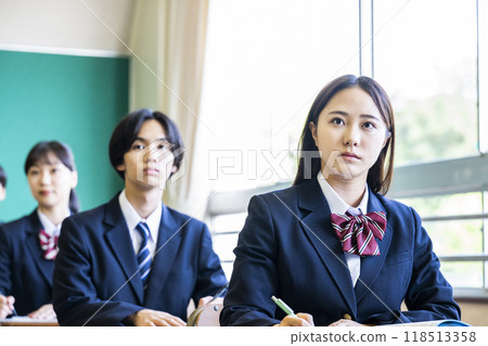 班級 教室 男女高中 國中 嚴肅 118513358