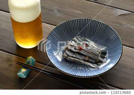 Small sardines pickled in sweet vinegar 118513660