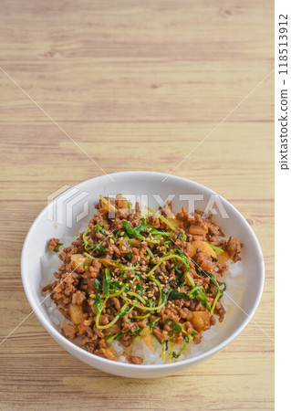 一碗豆芽菜和肉末 一碗豆芽菜和肉末 118513912