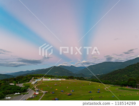 Sunrise landscape with people preparing for the hot air balloon festival at the Luye Highlands 118514299