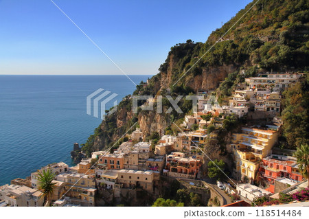 The townscape of Positano on the Amalfi Coast, a World Heritage Site on the Tyrrhenian Sea coast in Salerno, Campania, Italy, Southern Europe 118514484