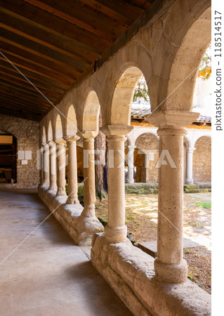Arched colonnade encircling cloister of Sant Llorenc de Morunys monastery Arched colonnade encircling cloister of Sant Llorenc de Morunys monastery 118514517