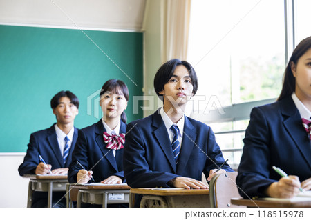 Classroom, boys and girls, high school, junior high school, serious Classroom, boys and girls, high school, junior high school, serious 118515978