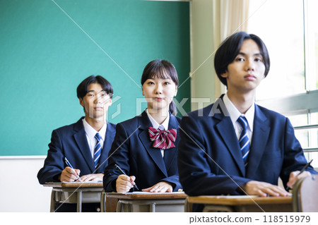 Classroom, boys and girls, high school, junior high school, serious Classroom, boys and girls, high school, junior high school, serious 118515979