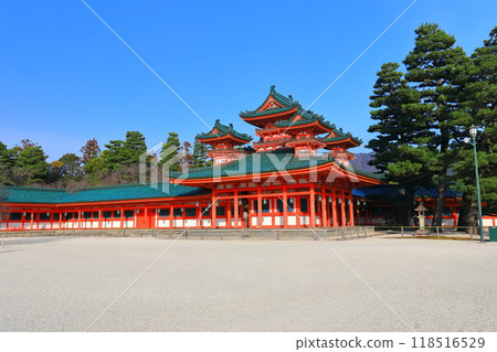 [京都府] 平安神宮（蒼龍樓）的晴空 118516529